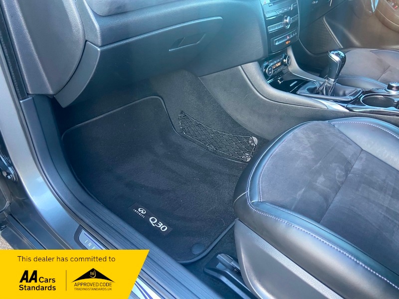 Used Infiniti Q30 2017 for sale - 77805693: Photo 19