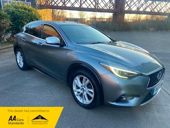 Used Infiniti Q30 2017 for sale - 77805693: Photo
