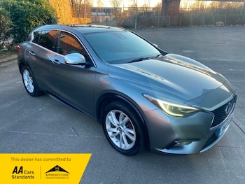 Used Infiniti Q30 2017 for sale - 77805693: Photo