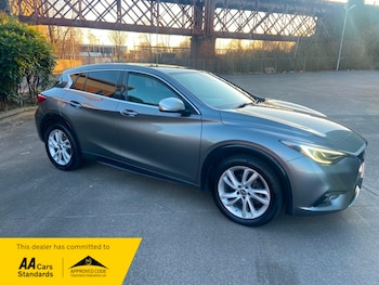 Used Infiniti Q30 2017 for sale - 77805693: Photo