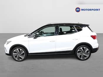 Used SEAT Arona 2023 for sale - 79653217: Photo