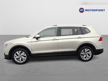 Used Volkswagen Tiguan Allspace 2023 for sale - 79344726: Photo