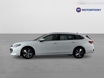 Used Volkswagen Passat 2025 for sale - 79152151: Photo