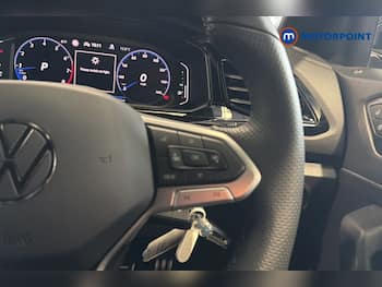 Used Volkswagen T-Roc 2025 for sale - 79800388: Photo