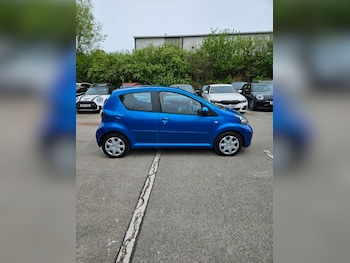 Used Toyota AYGO 2010 for sale - 78168136: Photo