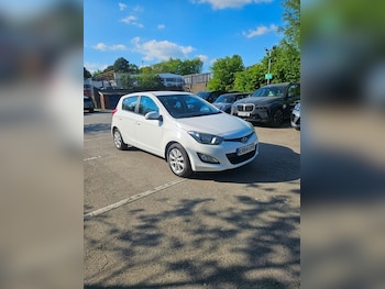 Used Hyundai i20 2014 for sale - 78401941: Photo