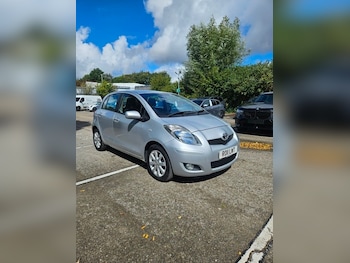 Used Toyota Yaris 2011 for sale - 75961503: Photo