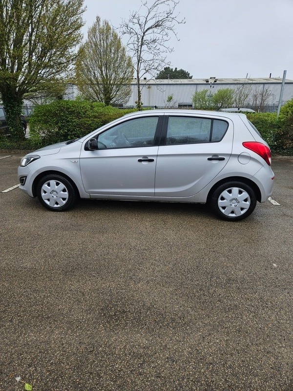 Used Hyundai i20 2012 for sale - 78073711: Photo 9