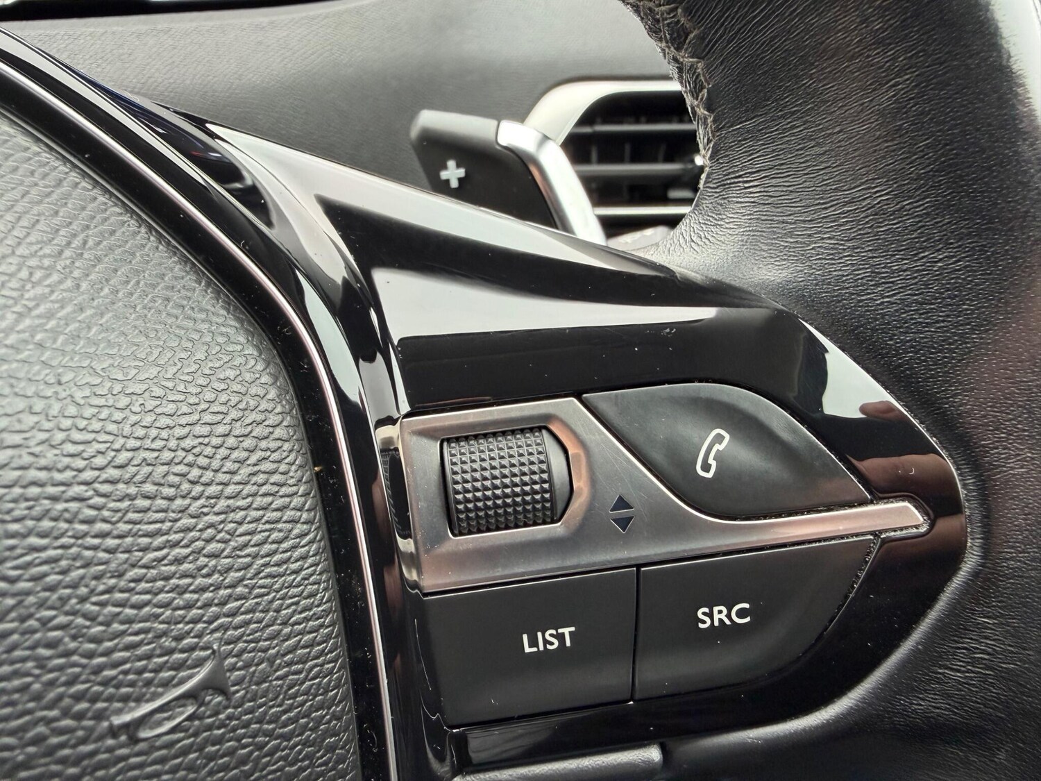 Used Peugeot 3008 2018 for sale - 77802455: Photo 26