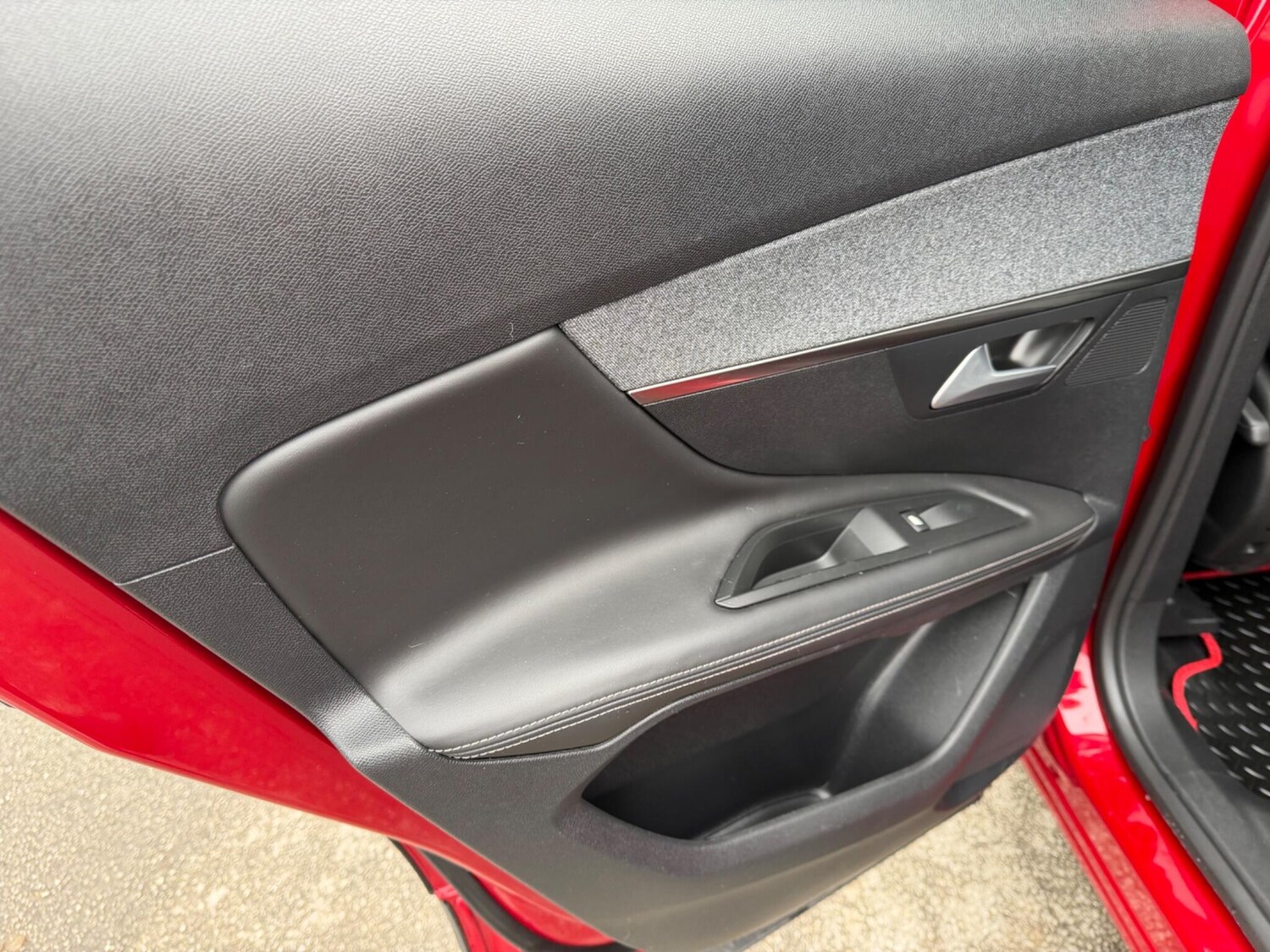 Used Peugeot 3008 2018 for sale - 77802455: Photo 33