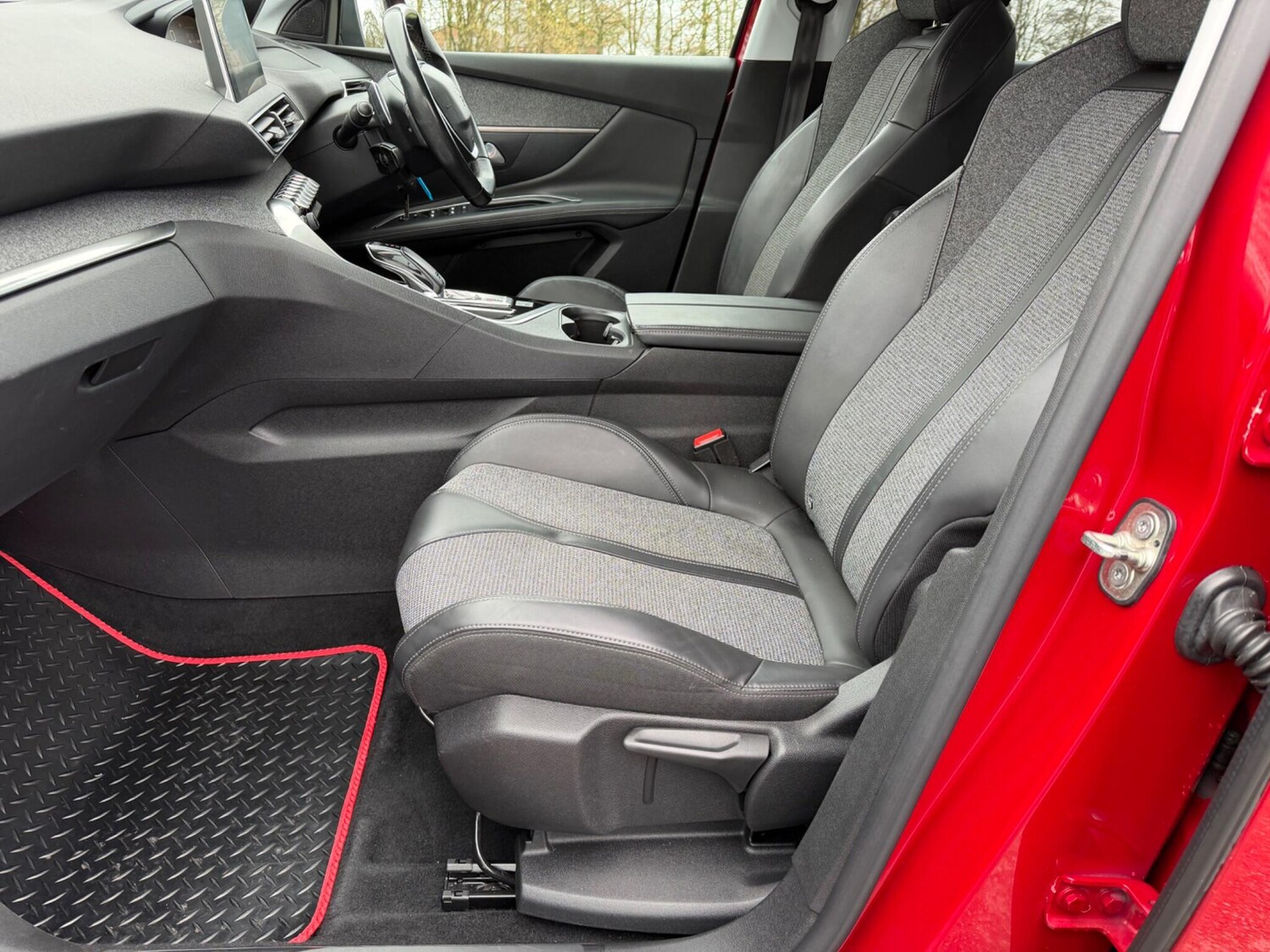 Used Peugeot 3008 2018 for sale - 77802455: Photo 46