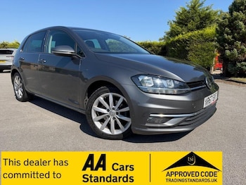 Used Volkswagen Golf 2017 for sale - 79158357: Photo