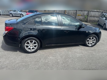 Used Chevrolet Cruze 2009 for sale - 79011987: Photo