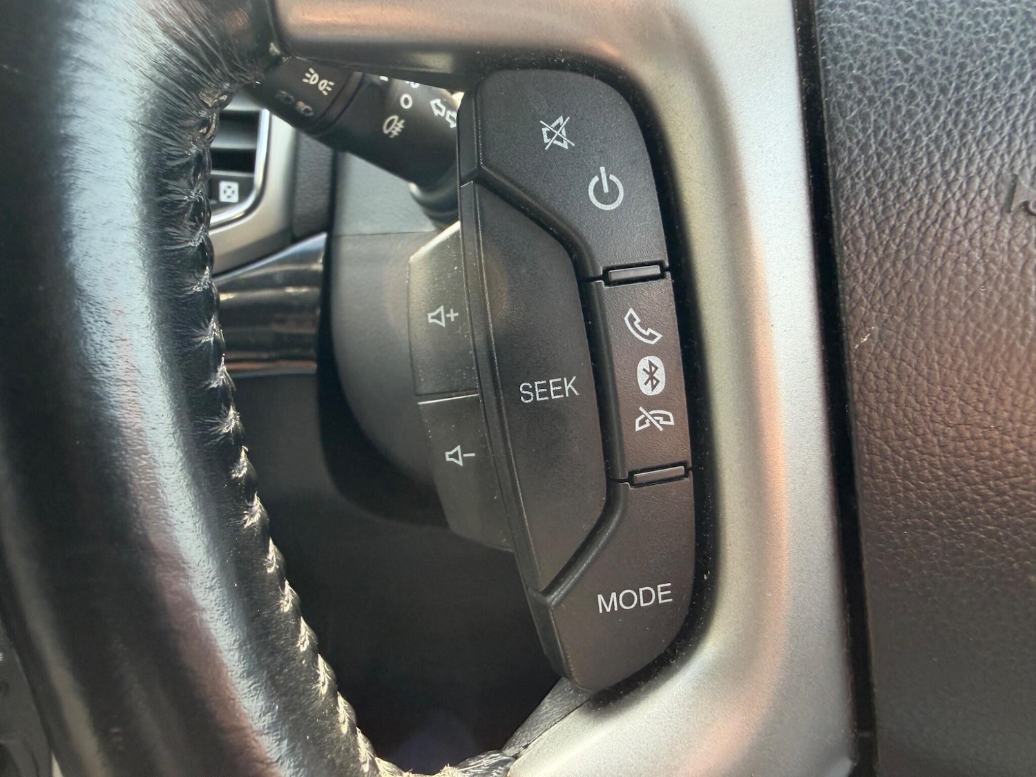 Used Chevrolet Captiva for sale - 77958300: Photo 21