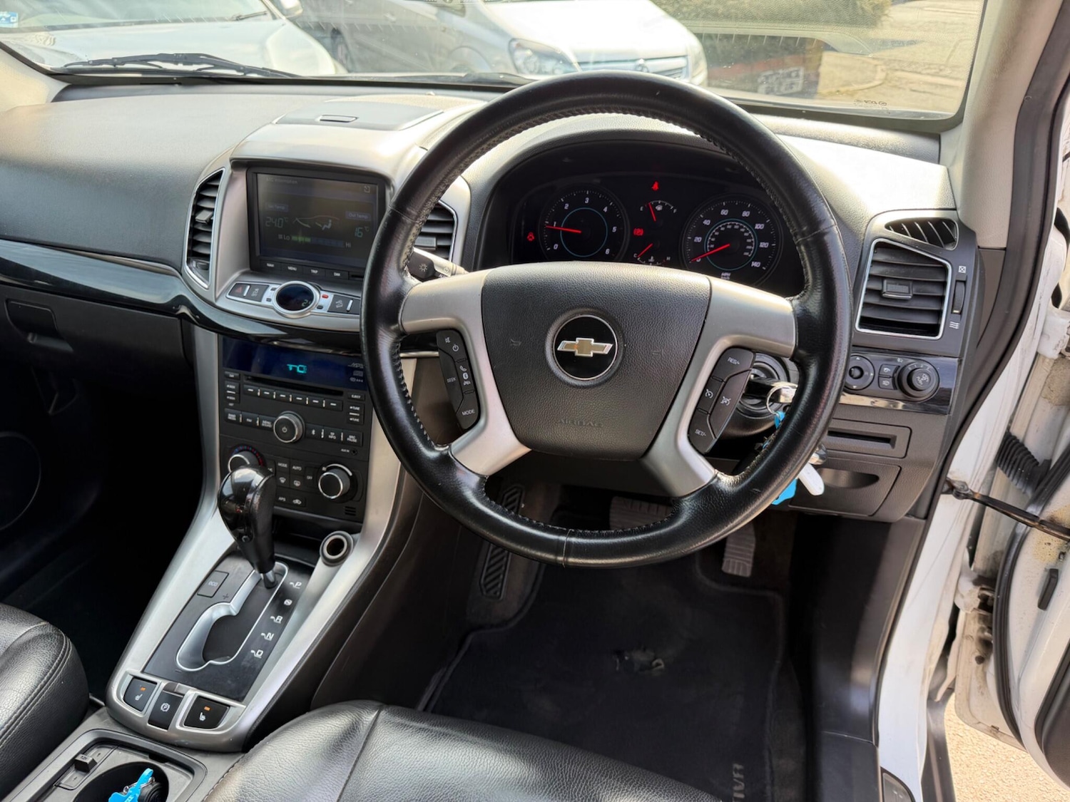 Used Chevrolet Captiva for sale - 77958300: Photo 36