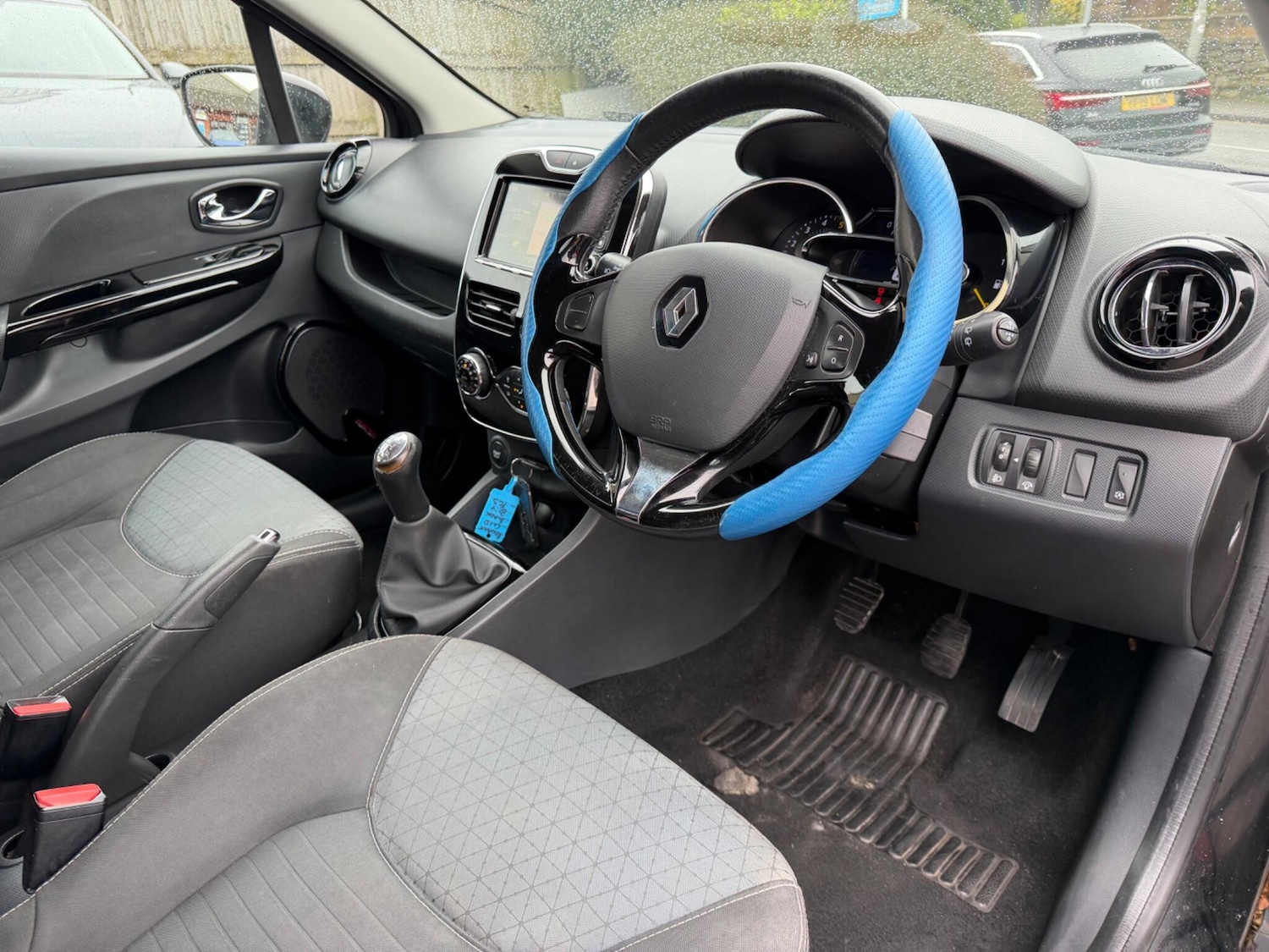Used Renault Clio 2014 for sale - 77802454: Photo 16