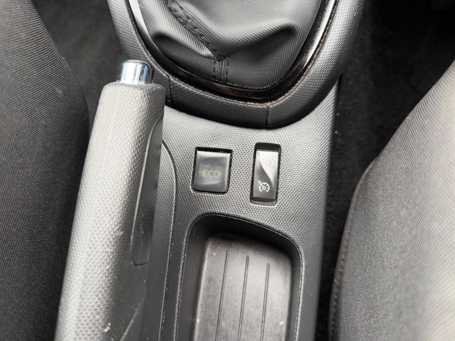 Used Renault Clio 2014 for sale - 77802454: Photo 25