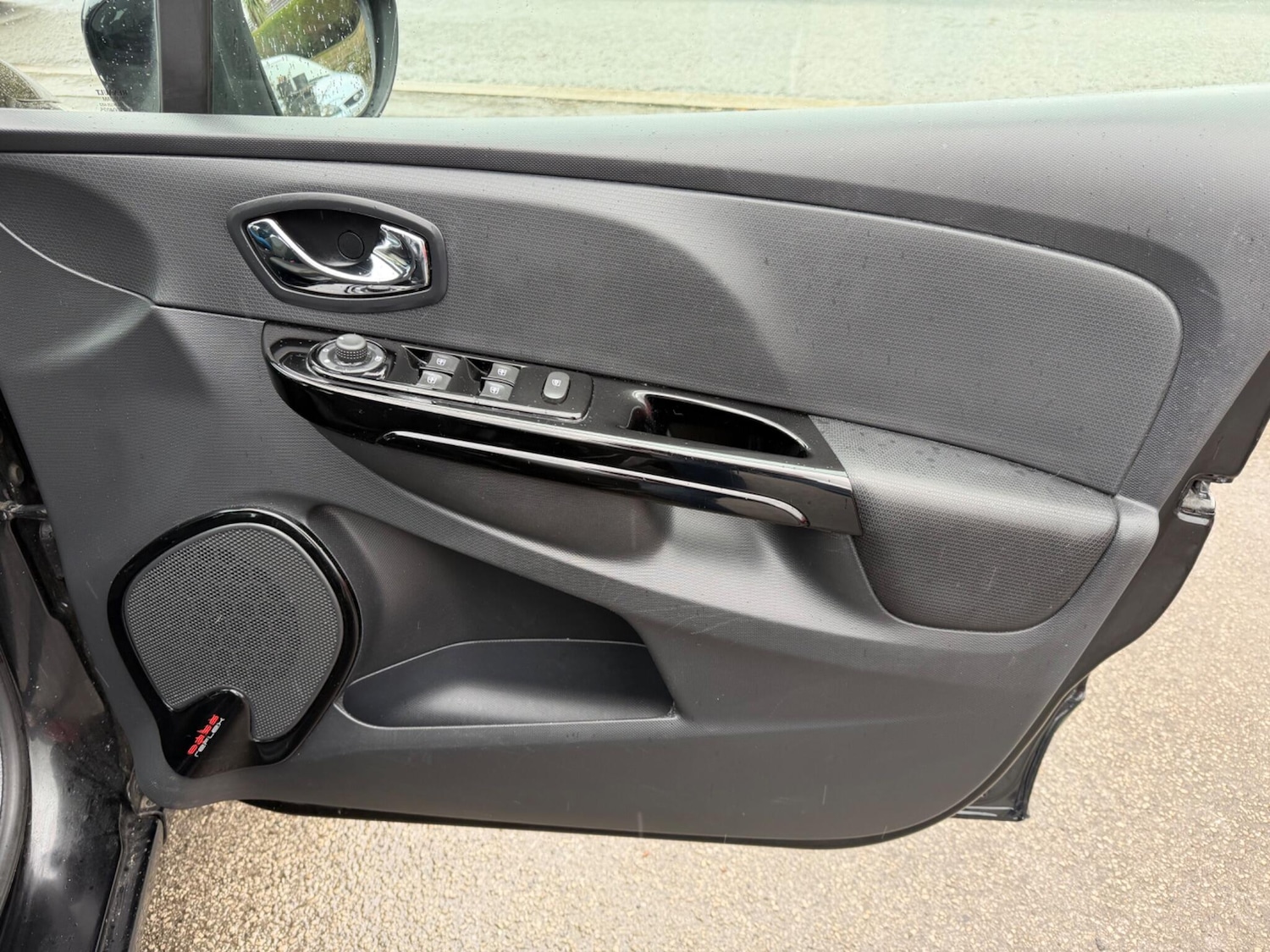 Used Renault Clio 2014 for sale - 77802454: Photo 27