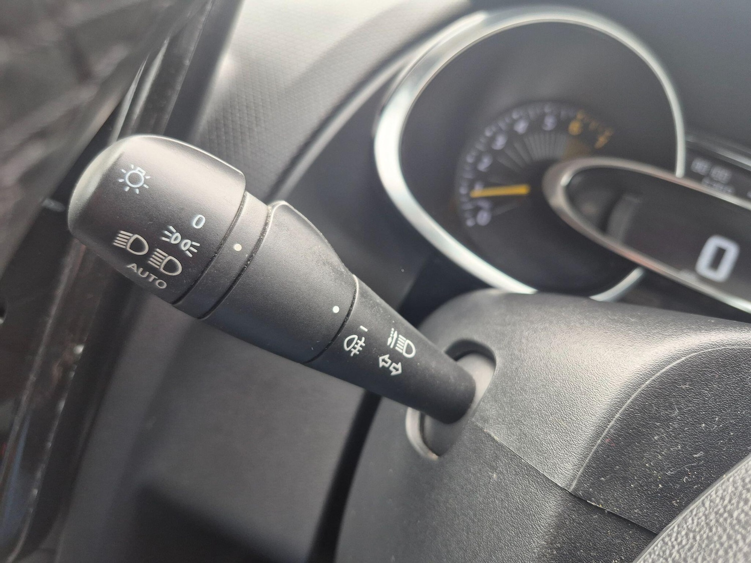 Used Renault Clio for sale - 77994161: Photo 24