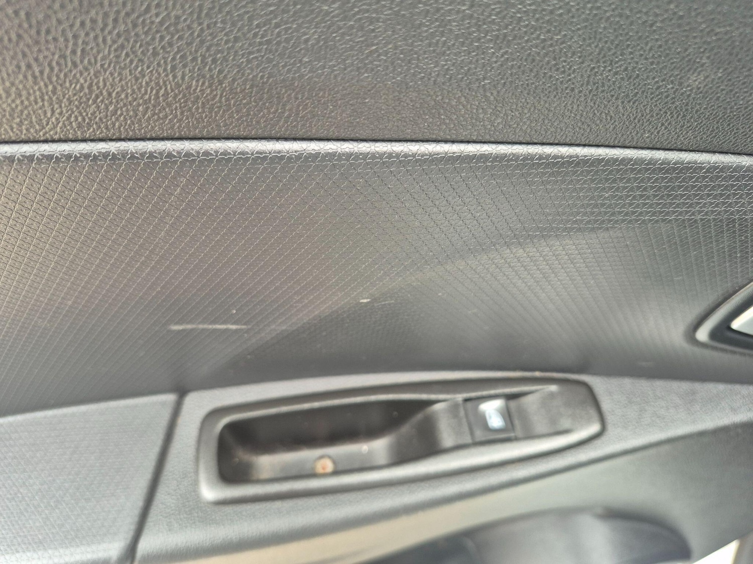 Used Renault Clio for sale - 77994161: Photo 32