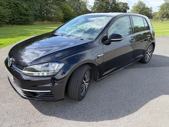 Used Volkswagen Golf 2019 for sale - 79741608: Photo