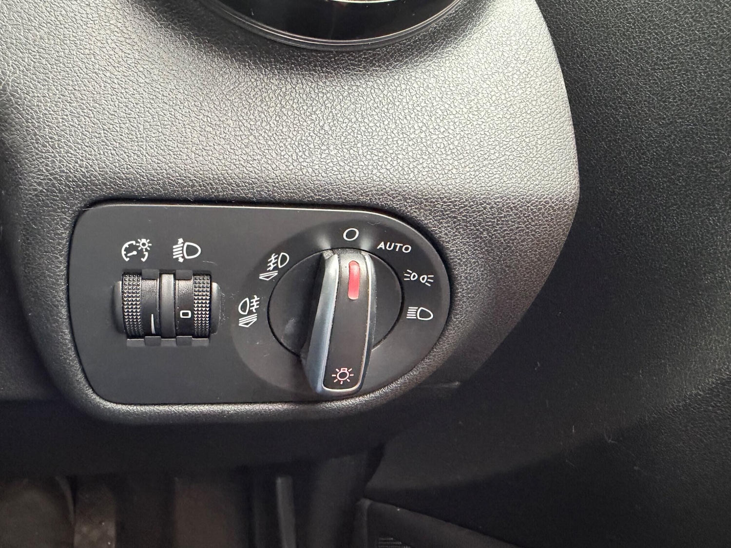 Used Audi A1 2014 for sale - 77802452: Photo 27