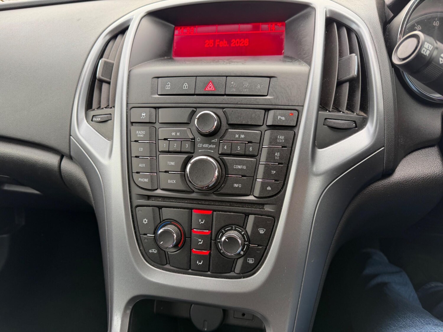 Used Vauxhall Astra 2015 for sale - 77802460: Photo 19