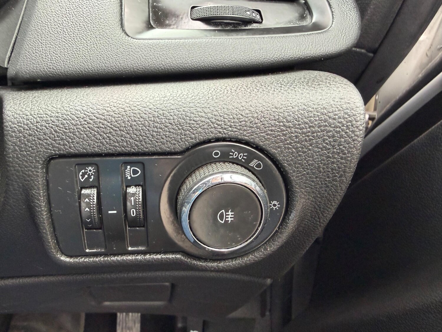 Used Vauxhall Astra 2015 for sale - 77802460: Photo 28