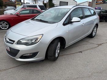 Used Vauxhall Astra 2015 for sale - 77802460: Photo