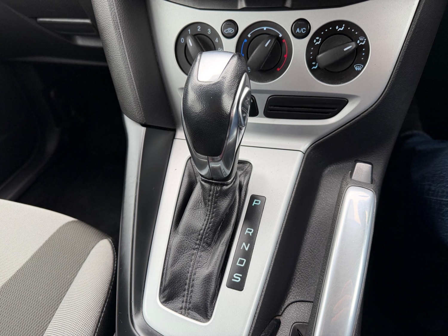 Used Ford Focus 2011 for sale - 77802448: Photo 19