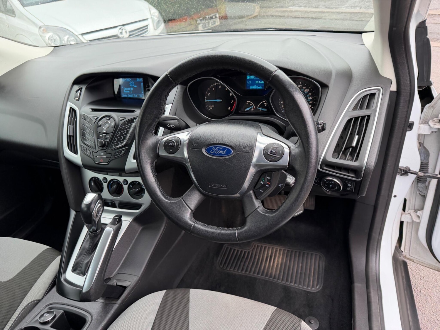 Used Ford Focus 2011 for sale - 77802448: Photo 39