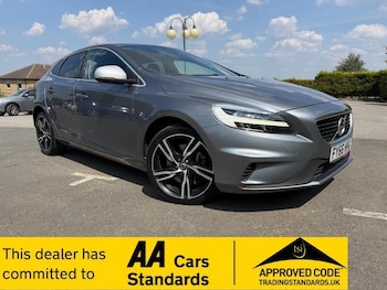 Used Volvo V40 2016 for sale - 79181772: Photo