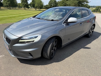 Used Volvo V40 2016 for sale - 79181772: Photo