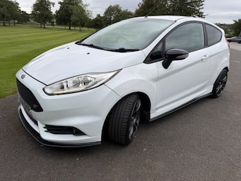 Used Ford Fiesta 2014 for sale - 79820351: Photo