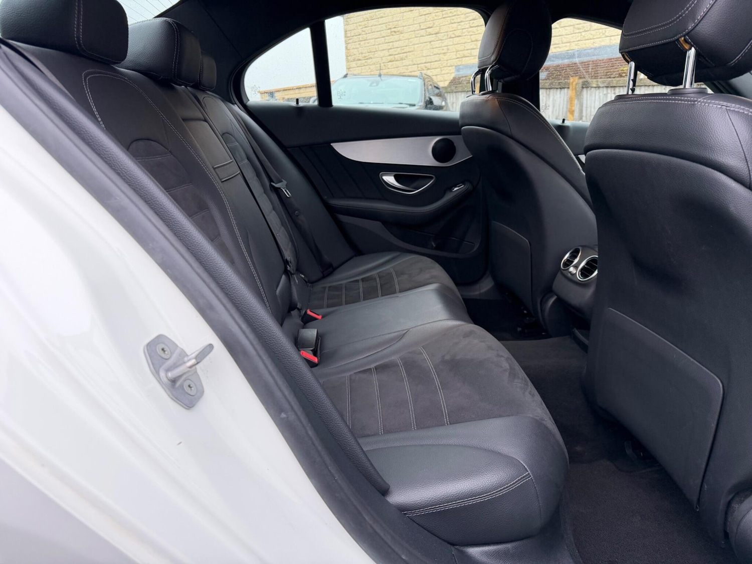 Used Mercedes-Benz C Class 2019 for sale - 77802462: Photo 26