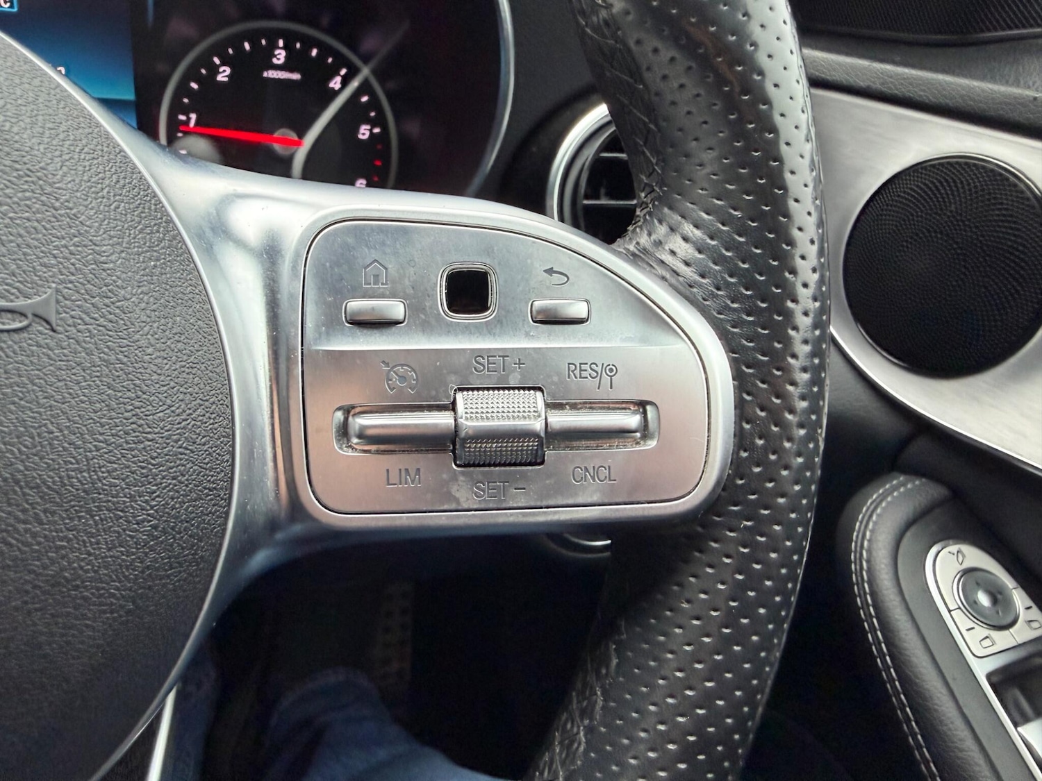 Used Mercedes-Benz C Class 2019 for sale - 77802462: Photo 29