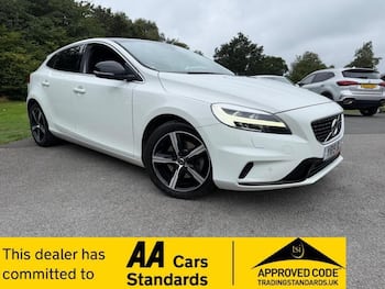 Used Volvo V40 2019 for sale - 79831131: Photo