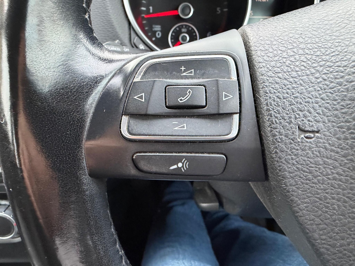 Used Volkswagen Golf 2010 for sale - 77808861: Photo 21