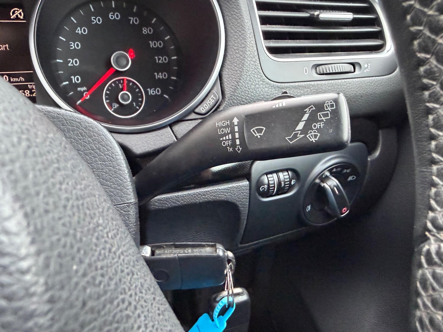 Used Volkswagen Golf 2010 for sale - 77808861: Photo 23