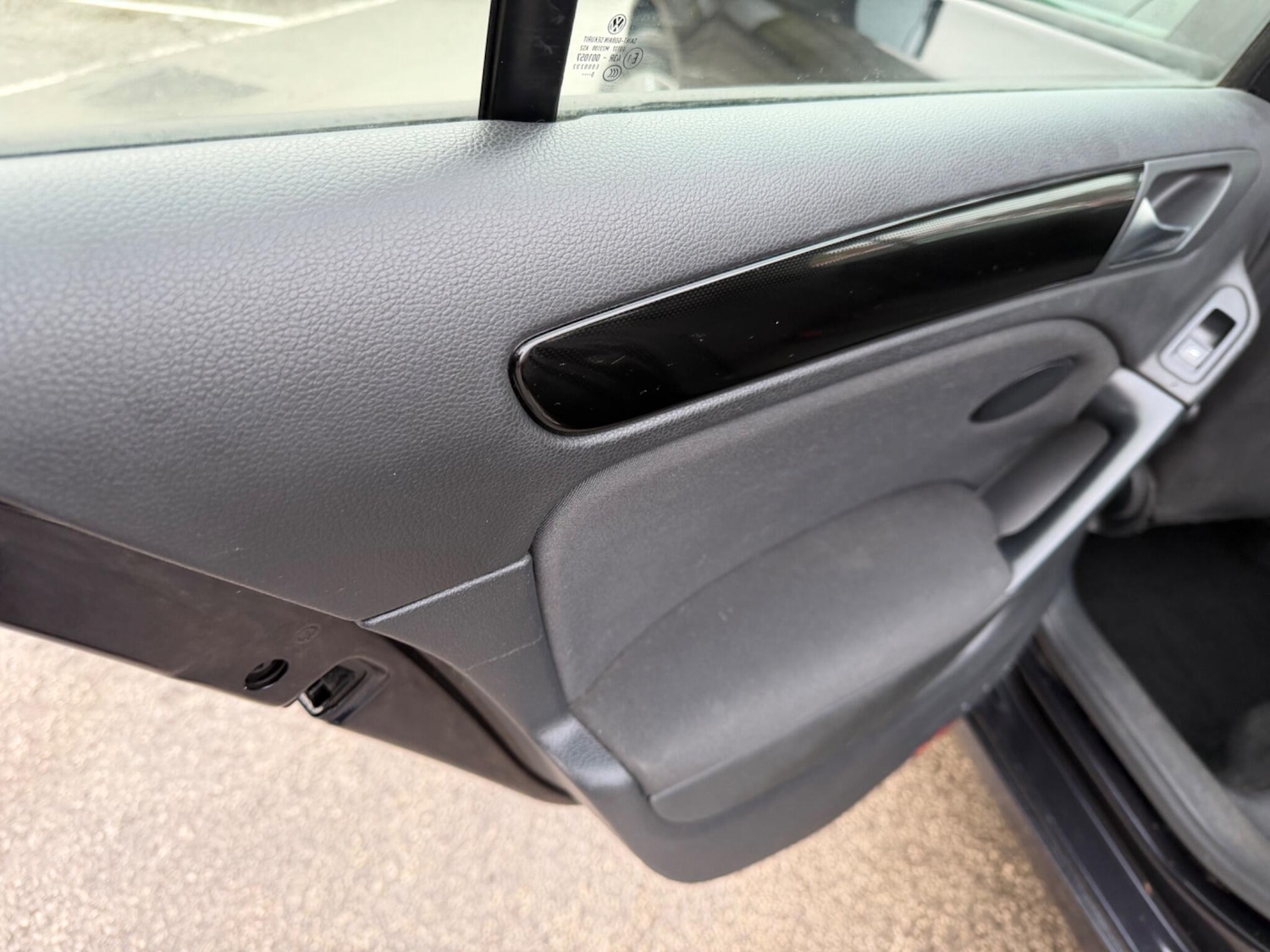 Used Volkswagen Golf 2010 for sale - 77808861: Photo 27