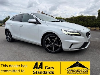 Used Volvo V40 2016 for sale - 79395806: Photo