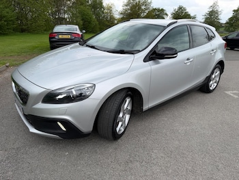 Used Volvo V40 2016 for sale - 78517226: Photo