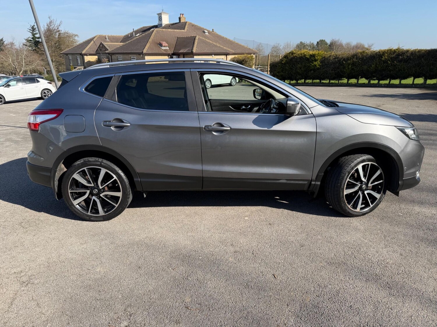 Used Nissan Qashqai 2016 for sale - 77939749: Photo 14