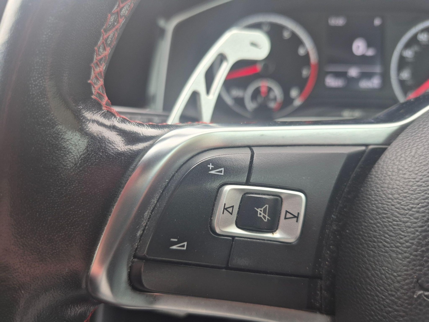 Used Volkswagen Polo for sale - 78100413: Photo 24