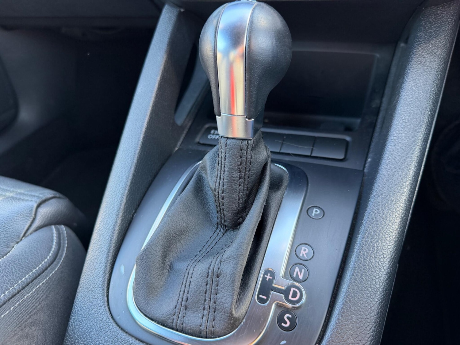 Used Volkswagen Scirocco 2010 for sale - 77802446: Photo 17