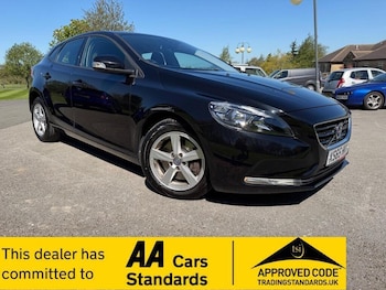 Used Volvo V40 2015 for sale - 78448414: Photo