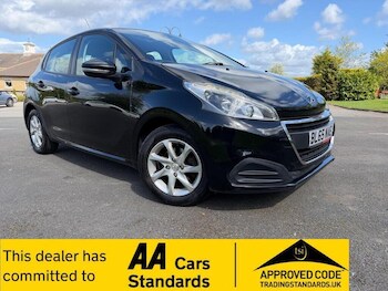 Used Peugeot 208 2016 for sale - 78586024: Photo