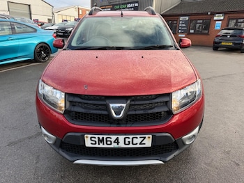 Used Dacia Sandero Stepway 2015 for sale - 78301159: Photo