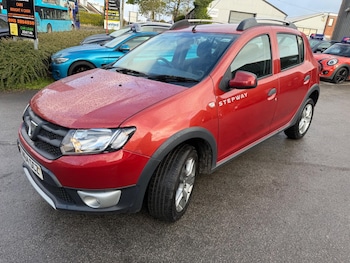 Used Dacia Sandero Stepway 2015 for sale - 78301159: Photo