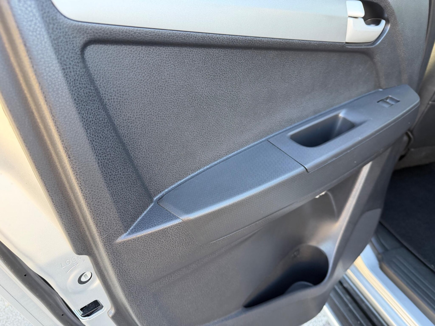 Used Isuzu D-Max 2013 for sale - 77802450: Photo 48